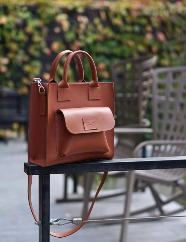 Hellbraune Tasche